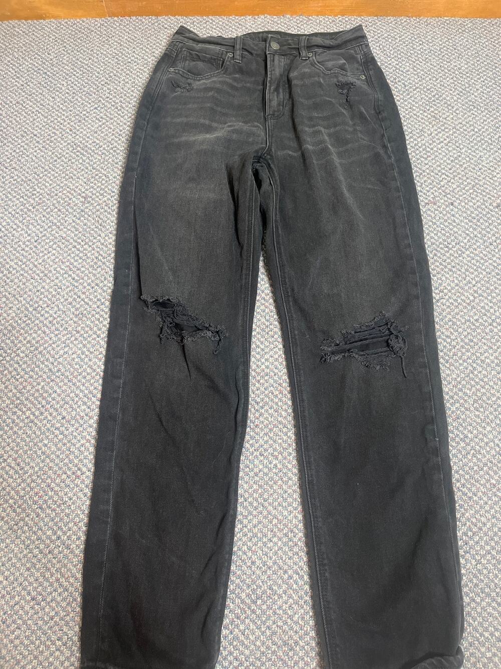 American Eagle Black Mom Straight Jean 4 Long